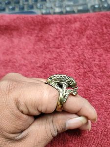 Unique Alien Ring