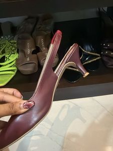 Marc Liore Burgundy kitten Heels