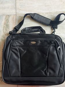 Targus Laptop Bag