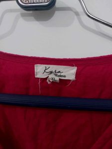 Chic Pink Tie-Front Crop Top