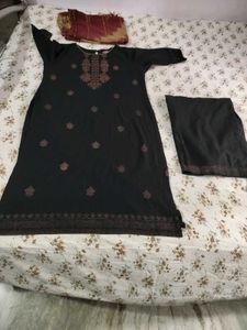 Embroidered Kurta Set in black 🖤😍🔥