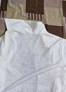white shrug /top