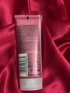 Pond's Bright Beauty Face Wash