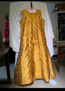 Elegant Yellow Floral Kurta