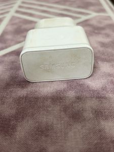Samsung Adaptive Fast Charging travel adapter