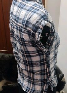 Plaid Sleeveless Shirt