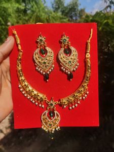 Exquisite Gold-Plated Kundan Necklace Set