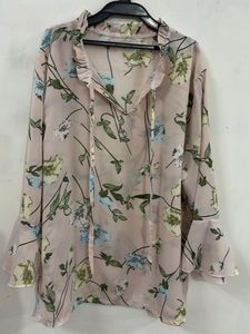Chic Floral Bell Sleeve Blouse