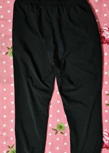 Max Comfortable Black Joggers