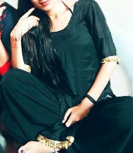 Black Kurti