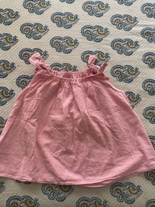 Adorable pink Balloon style top with bows 7-9 yrs