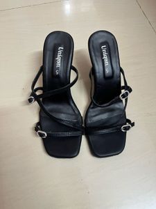 Stylish Black Strappy Heels