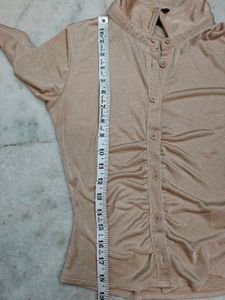 H&amp;m Ruched Button-Up Collared Top