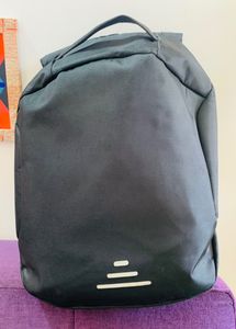 AweStuffs Medium 30 L Laptop Backpack Anti Theft, Water Resistant Premium Backpack with USB Charging Point -Fashion Bag for 15.6 inch Laptop, 30 Ltrs (Black)