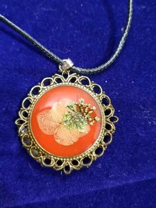 Vintage Floral Pendant Necklace