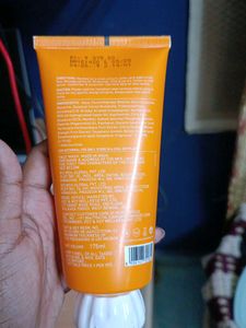 Dot &amp; Key Vitamin C+E Face Wash