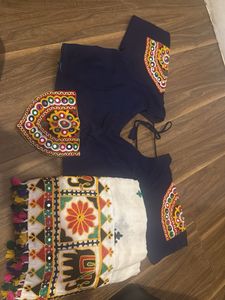 navratri blouse and dupatta gamthi