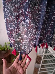 Blue and White Floral Printed Short Scarf