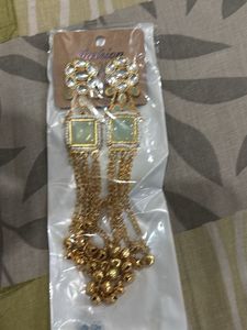 Elegant Gold Jhumka Earrings