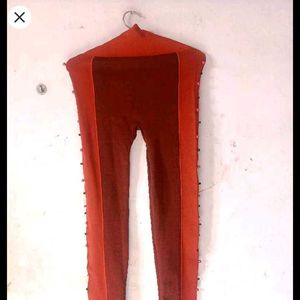 Stylish Red Leggings with Detail