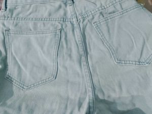 High waisted jeans