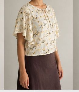 Floral Print Ruffle Sleeve Top