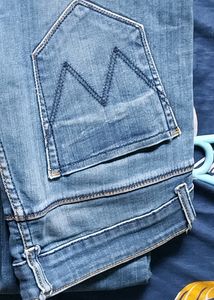 Perfect Fitting Branded Jeans