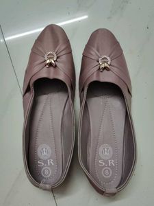 144.Elegant Women's bellies