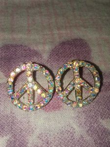 uv Sparkling vintage Peace Sign Earrings