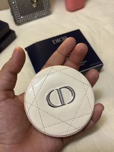 Dior Compact luminizer