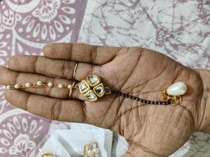 Elegant Kundan &amp; Pearl mangalsutra Bracelet