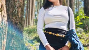 Stylish White Long Sleeve Top