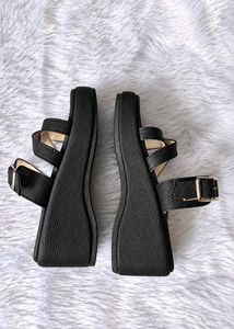Stylish Black Wedge Sandals