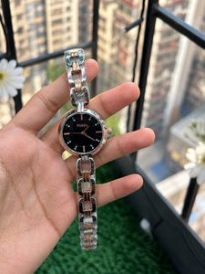 Fossil Women's Watch - Elegant &amp; Stylish