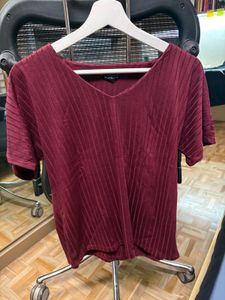 Burgundy Ribbed V-Neck Top