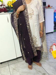 Embroidered suit salwar