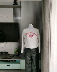 💥Price Drop💥Uniqlo Light Gray Sweatshirt