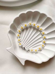 Set of 2 floral Beaded Bracelet🌷💌💟
