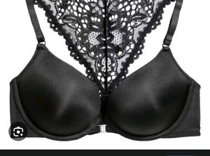 Black Lace H&m bra with brief 👍