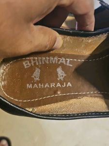 Men's Black Ethnic Mojari Shoes