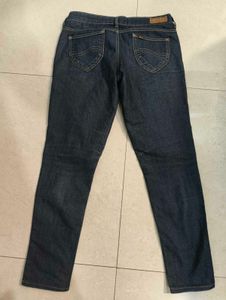 Classic Dark Wash Denim skinny Jeans from Lee