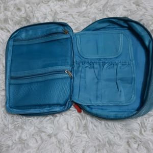 medicine organizer/cosmetic organizer