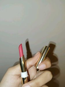 Myglamm Ultimate Matte Lipstick