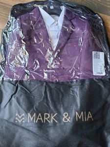 Kids 3Pice Suit Set Wine Color 2-3years only
