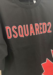 (M,L)Dsquared2 Black Maple Leaf T-Shirt
