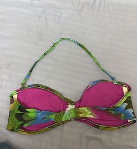 LUXE Vibrant Floral Twist Bikini Top