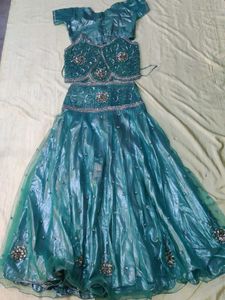Crop top shimmer lehnga with blouse 👗