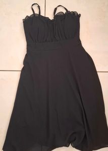 Chic Black Ruffle Strap Dress with Good condition
