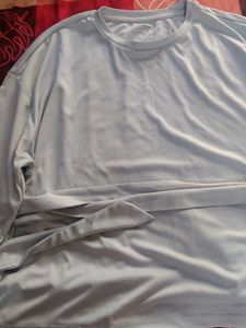 Regular top with waist tie-ups