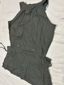 Sleeveless Embellished Zip-Up Tunic
